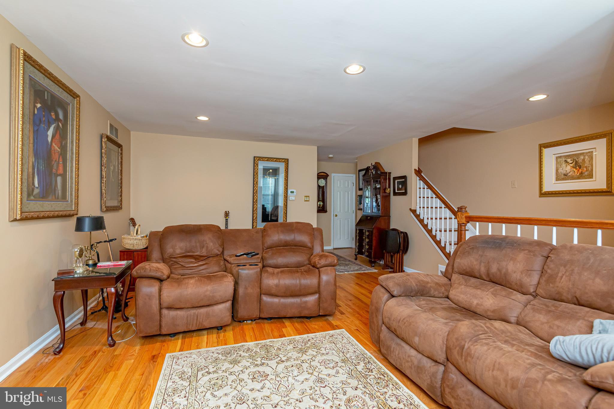 260 Yorkminster Road West Chester, PA 19382 - Photo 7 of 37 Living Room