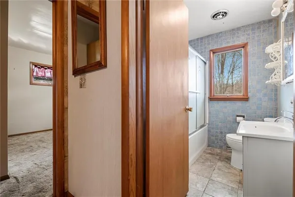 $180,000 | 865 Wheatland Road, West Middlesex, PA 16159