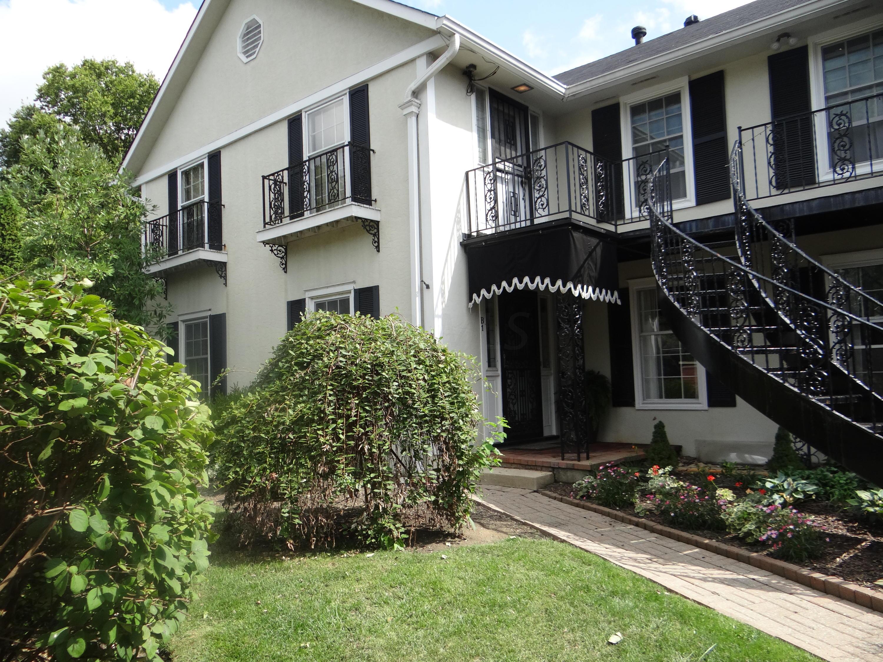 1631 Roxbury Road, Unit B1 Columbus, OH 43212 - Photo 1 of 29