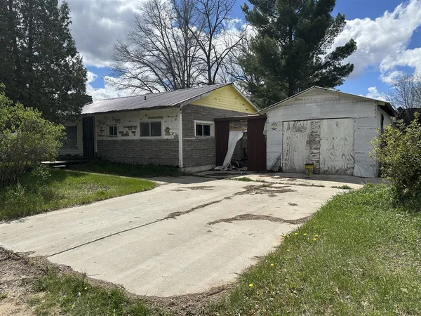 $89,900 | 5967 South Forman Road, Baldwin, MI 49304