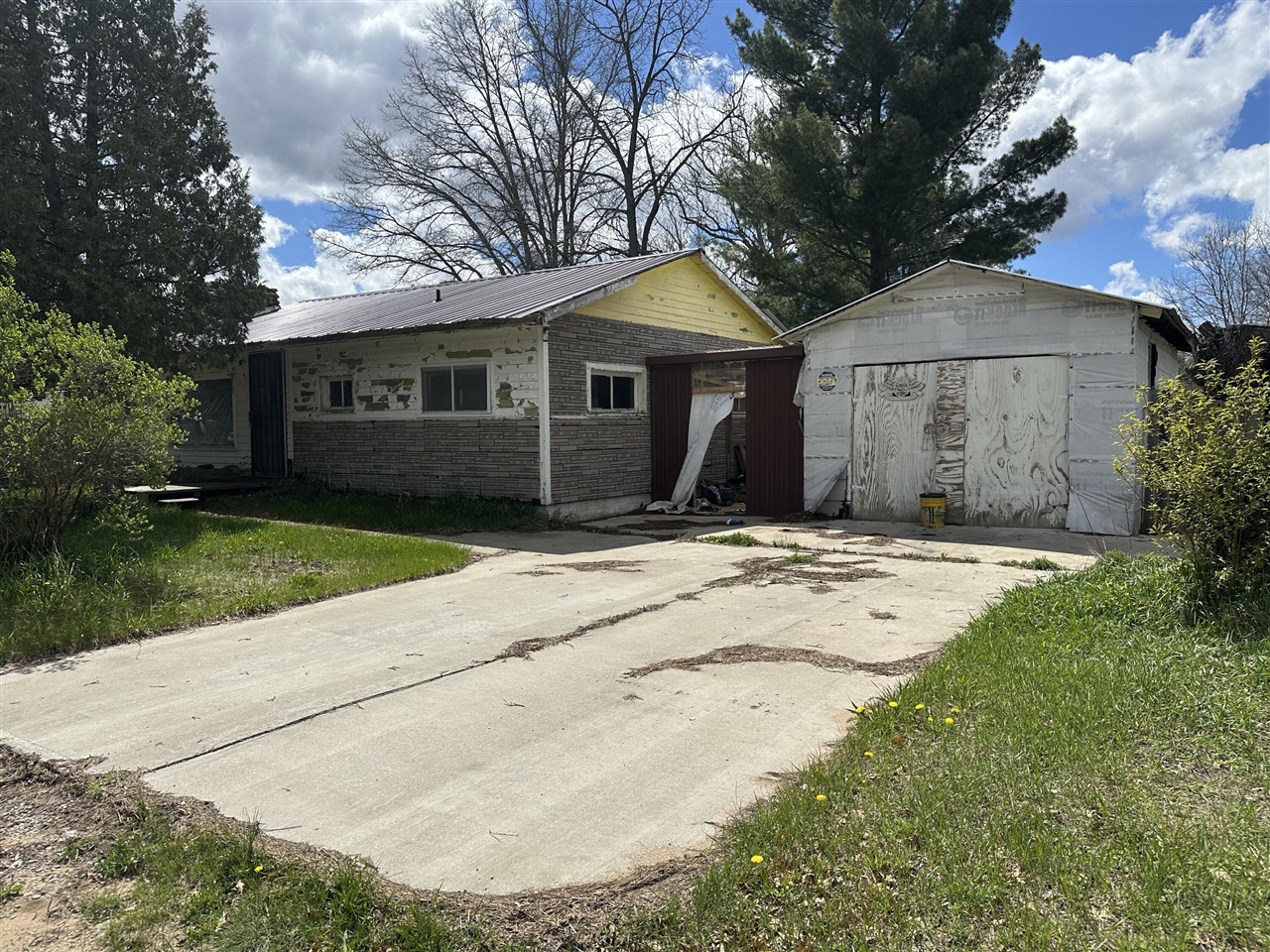 5967 South Forman Road Baldwin, MI 49304 - Photo 1 of 18