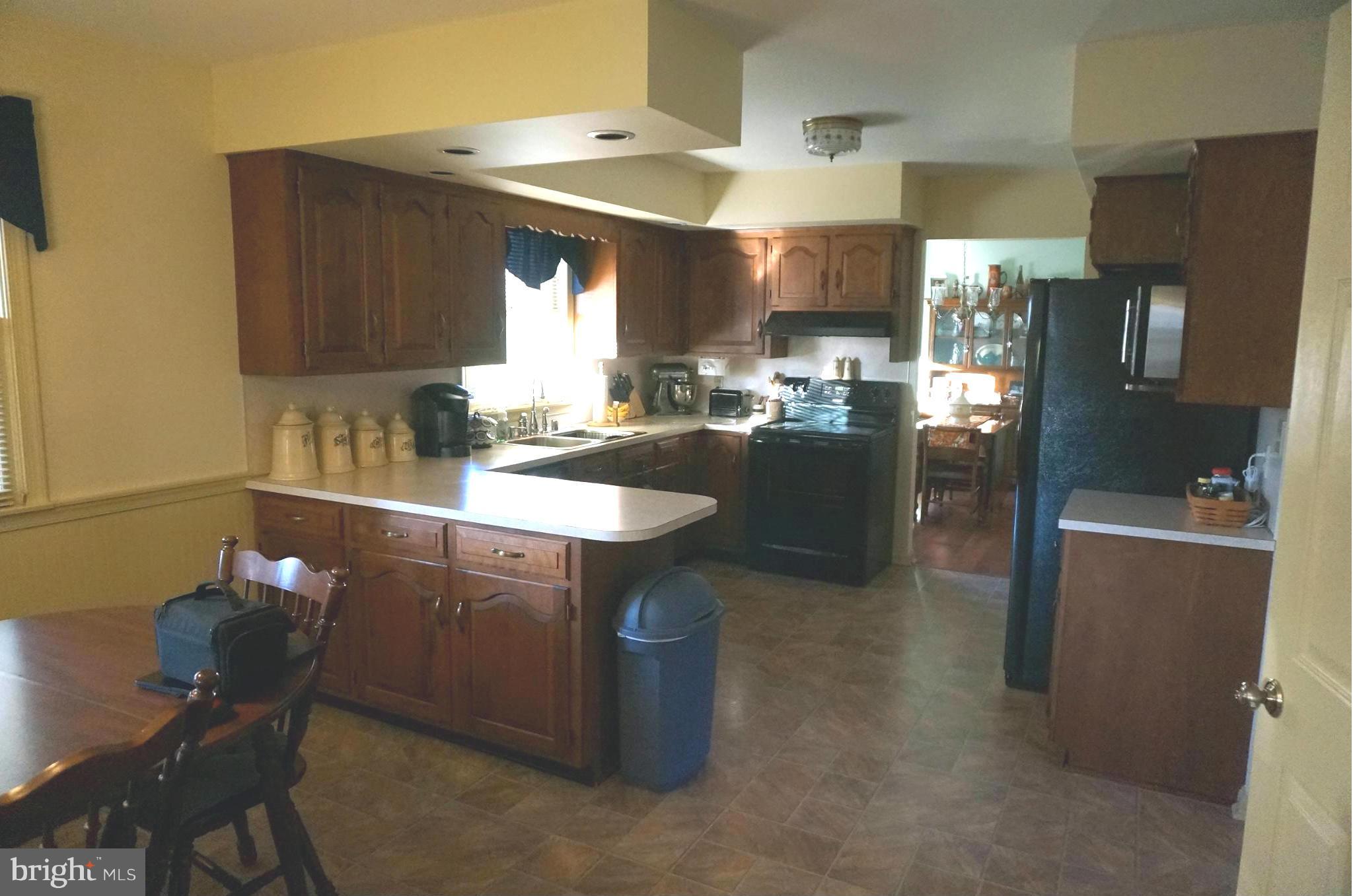 13174 Edgemont Road Smithsburg, MD 21783 - Photo 3 of 30 Kitchen