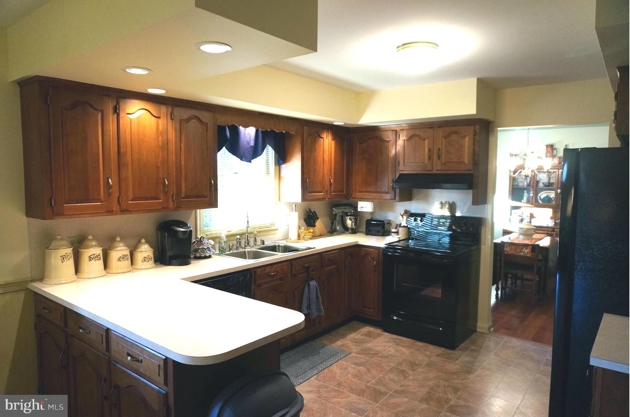 13174 Edgemont Road Smithsburg, MD 21783 - Photo 7 of 30 Kitchen
