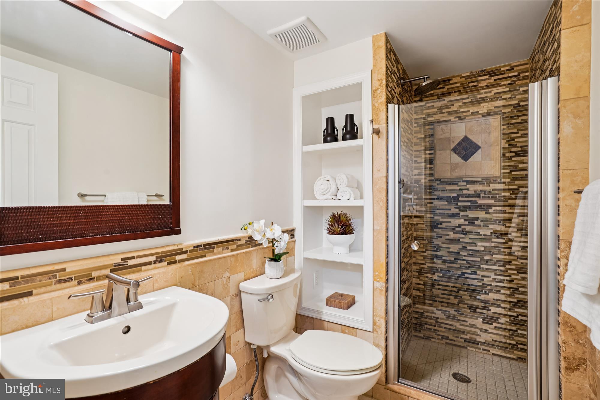 7252 Evans Mill Road McLean, VA 22101 - Photo 50 of 89 Lower level full bath