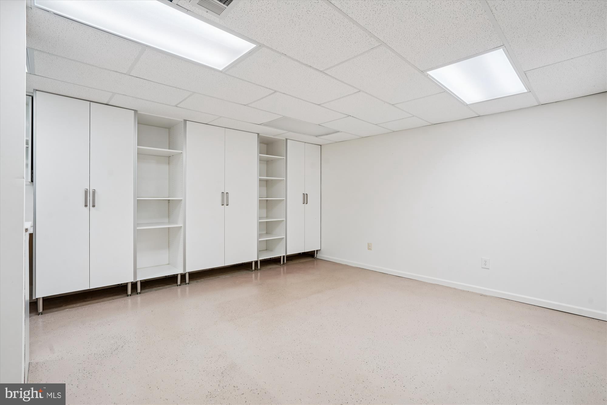 7252 Evans Mill Road McLean, VA 22101 - Photo 51 of 89 an empty room with closet area