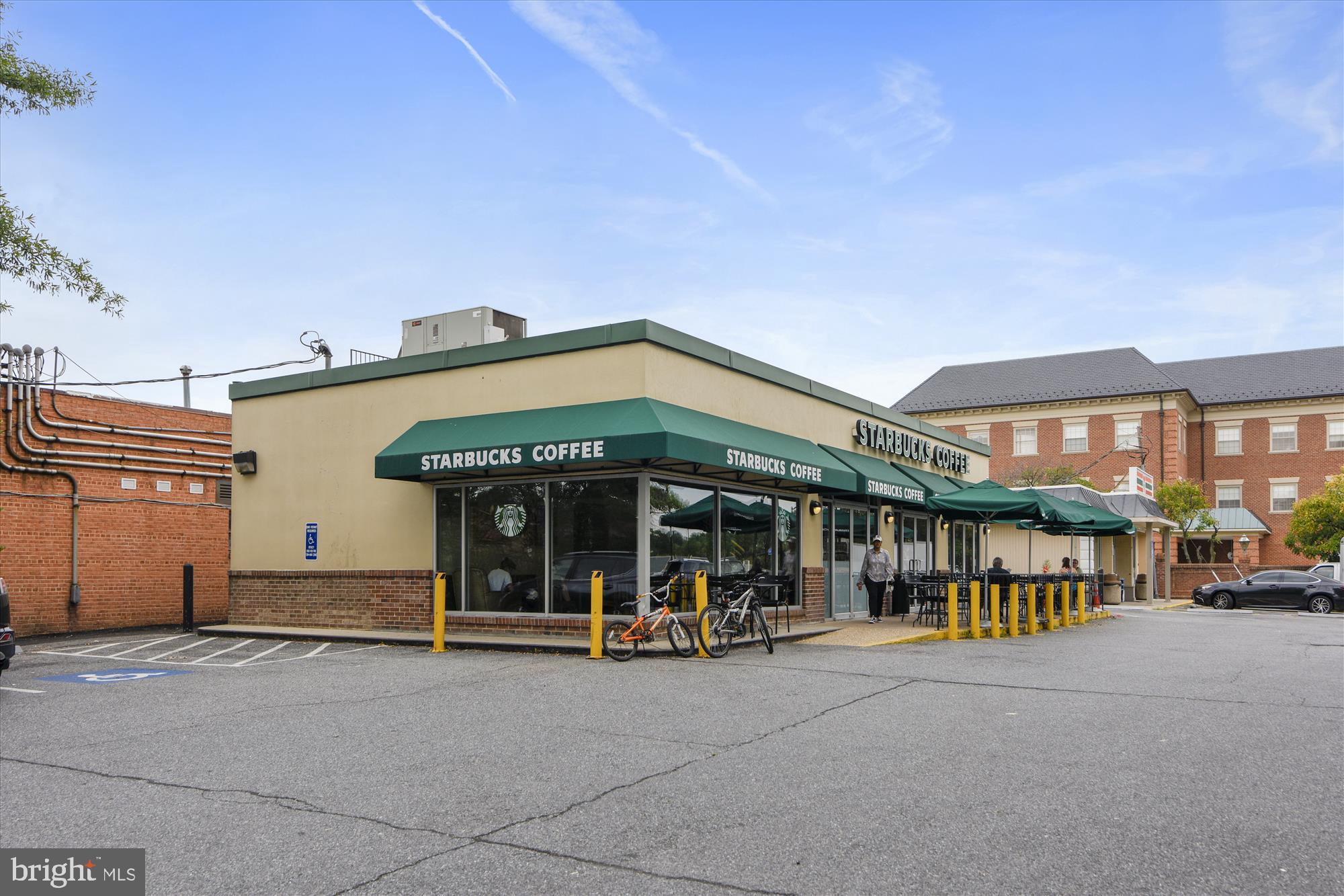 7252 Evans Mill Road McLean, VA 22101 - Photo 81 of 89 a view of a building with retail shops