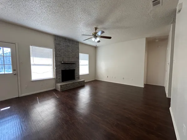 $1,750 | 1113 York Castle Drive, Pflugerville, TX 78660