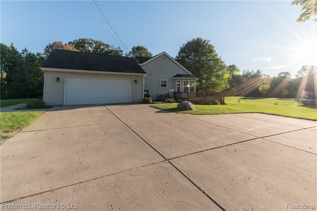 3522 County Farm Road Howell, MI 48843 - Photo 36 of 36 DSC_3708.jpg