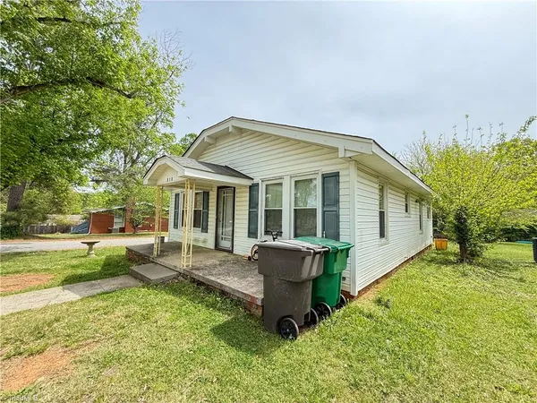 $145,000 | 212 East Moore Avenue, High Point, NC 27263