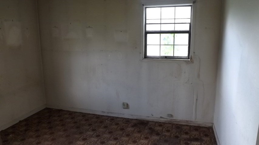792 Hilltop View Road Summer Shade, KY 42166 - Photo 3 of 4 Gallery Image 3