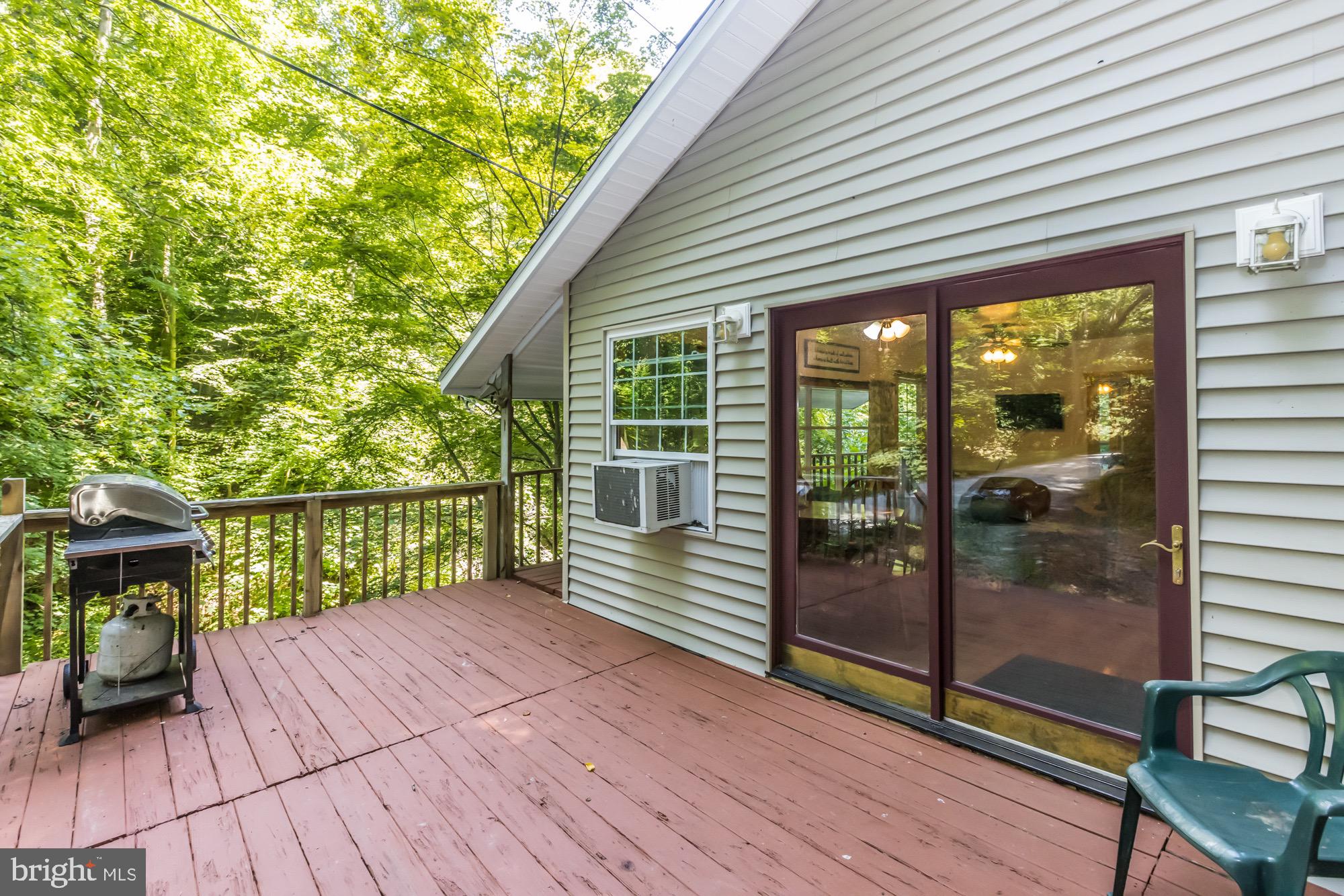 49 Grove Road Delta, PA 17314 - Photo 3 of 28 Gallery Image 3