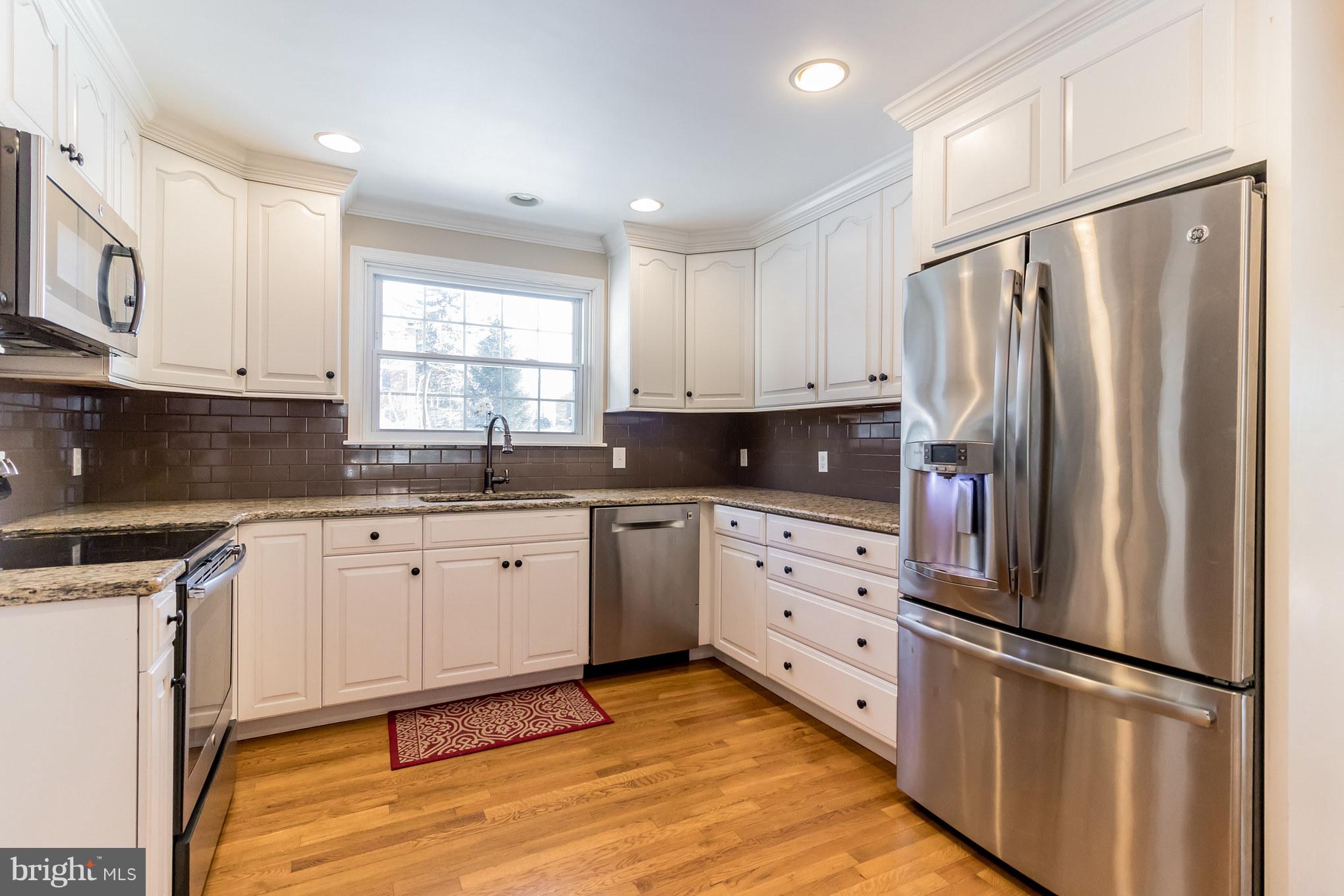 106 Orchard Road Paoli, PA 19301 - Photo 8 of 29 Updated kitchen, new appliances, countertops