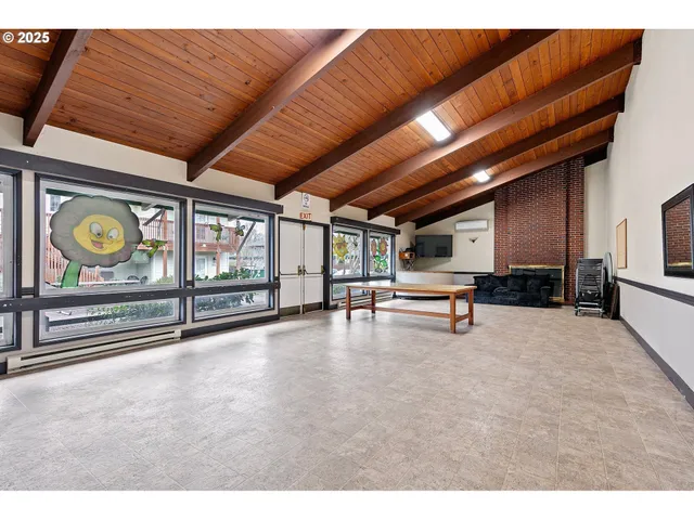 $189,900 | 2046 West 14th Place, Eugene, OR 97402