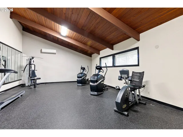 $189,900 | 2046 West 14th Place, Eugene, OR 97402