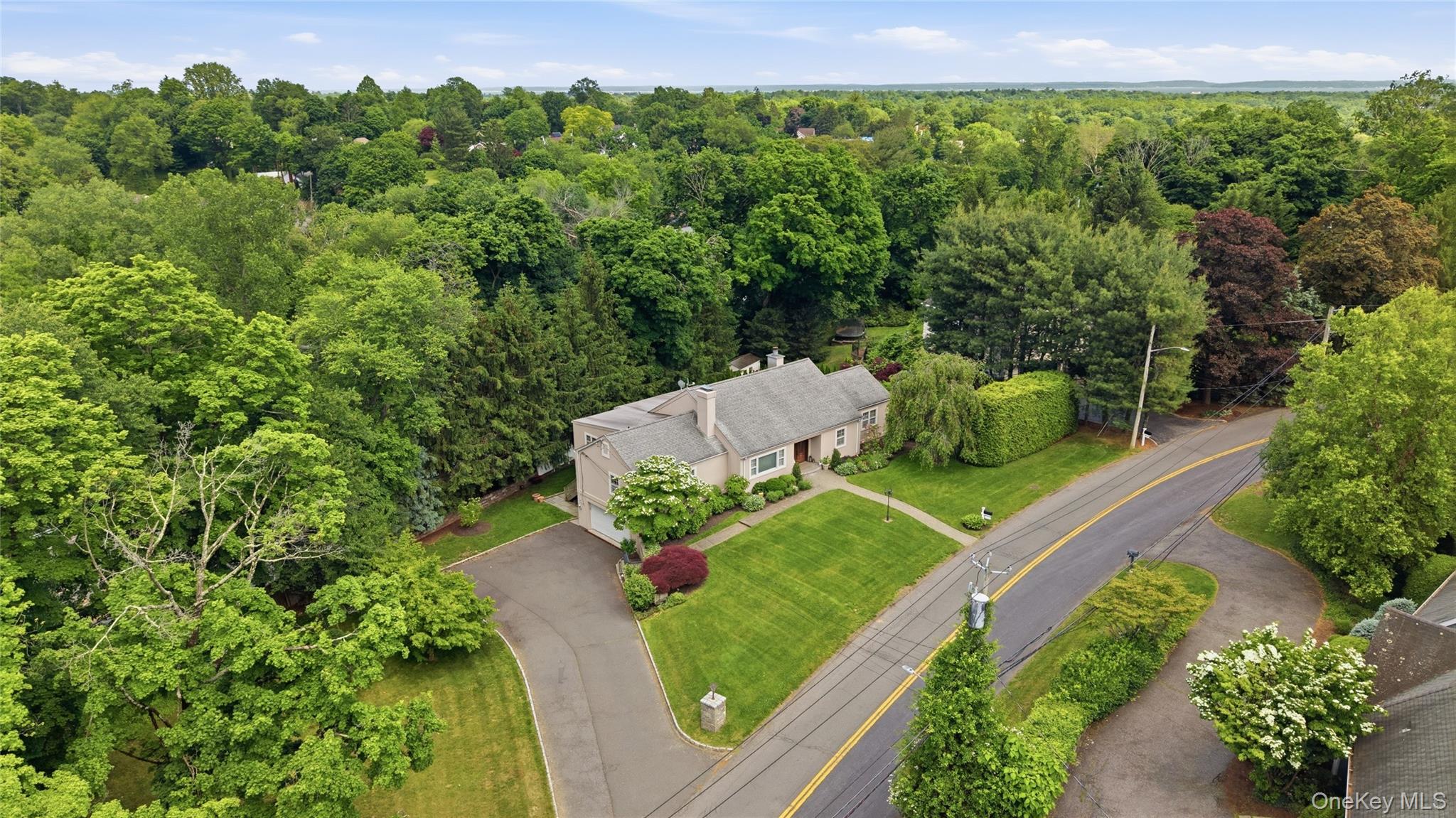 1 Hunting Ridge Road White Plains, NY 10605 - Photo 42 of 48
