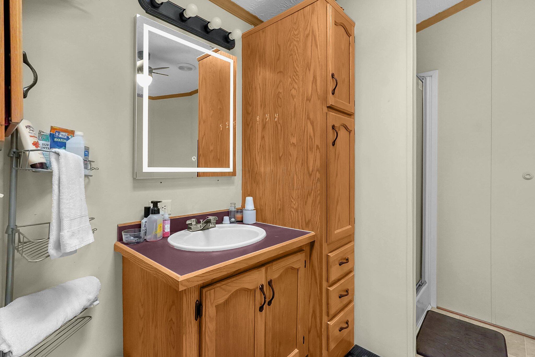 348 Petersburg Road Columbus, OH 43207 - Photo 17 of 26 1000054288