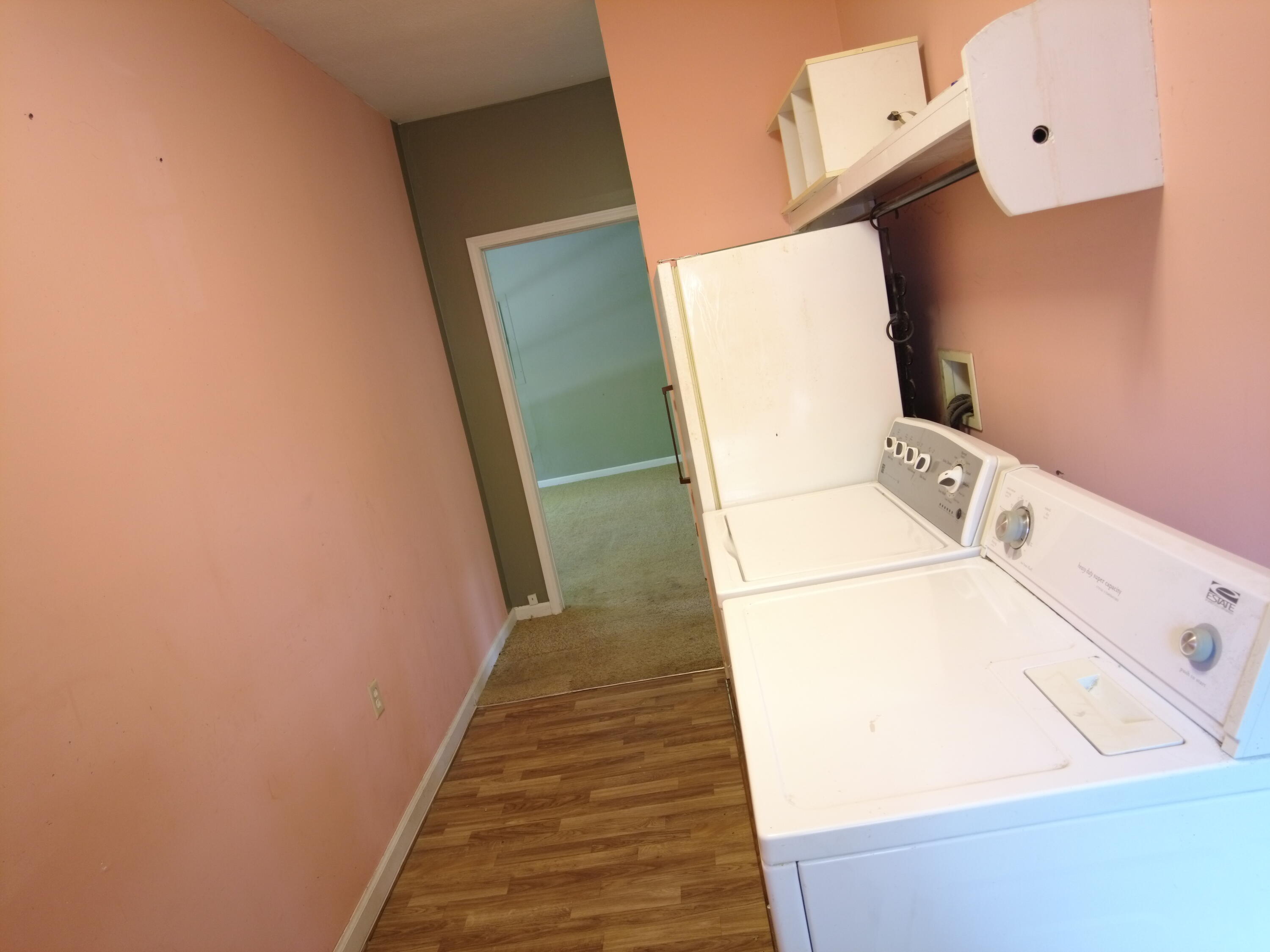 616 Balmoral Road Middlesboro, KY 40965 - Photo 8 of 24 DJI_0229