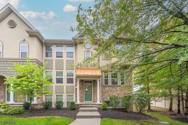 $499,000 | 790 Green Lane, Unit A1, Union, NJ 07083