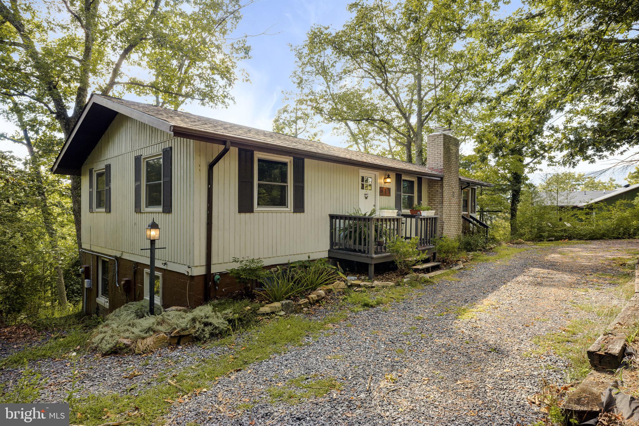 217 Pheasant Drive Basye, VA 22842 - Photo 3 of 30