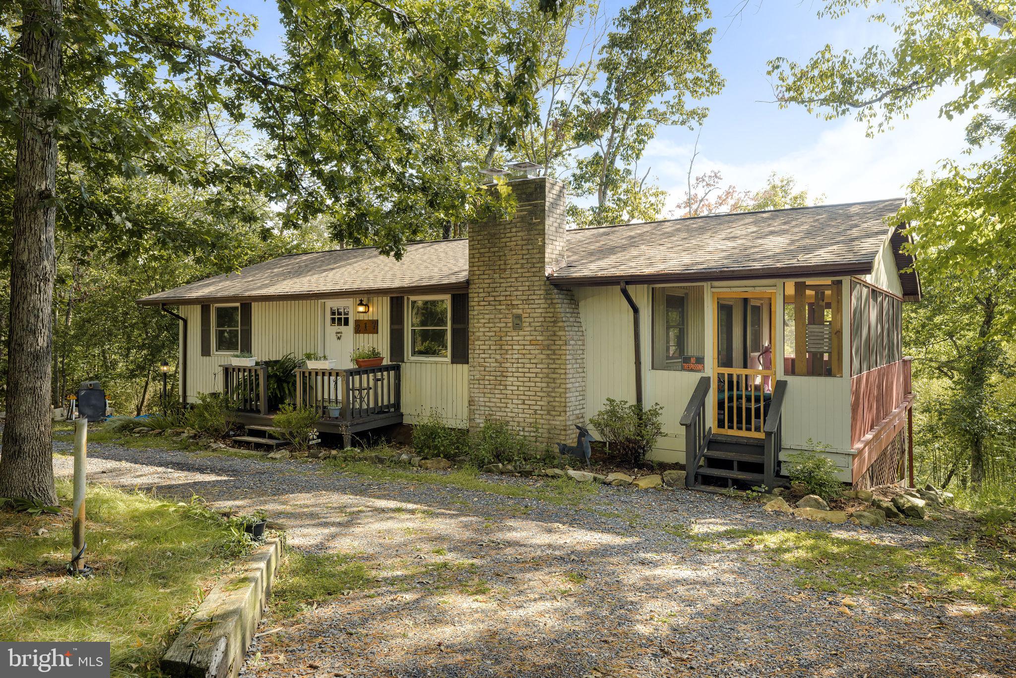 217 Pheasant Drive Basye, VA 22842 - Photo 4 of 30
