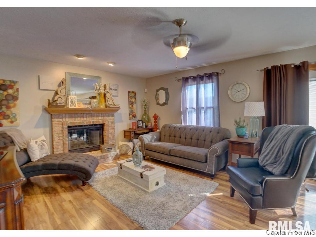 6604 Bellflower Court Springfield, IL 62712 - Photo 3 of 36 Gallery Image 3