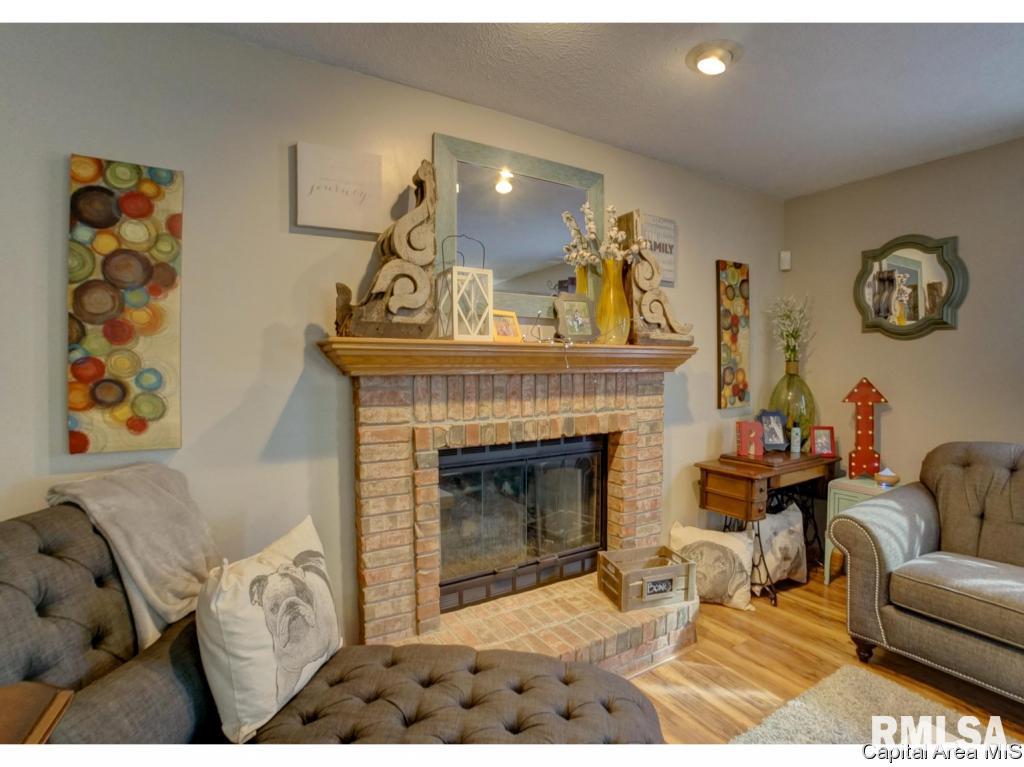 6604 Bellflower Court Springfield, IL 62712 - Photo 4 of 36 Gallery Image 4