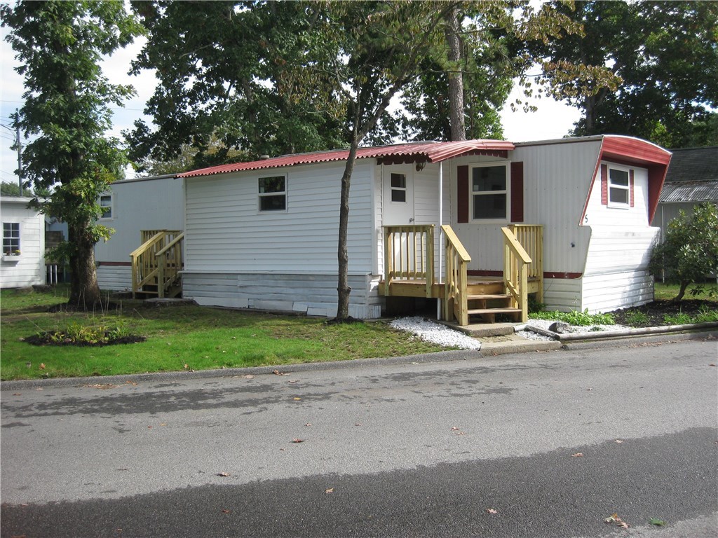 5 Ln 4 Coventry, RI 02816 - Photo 1 of 16 Gallery Image 1