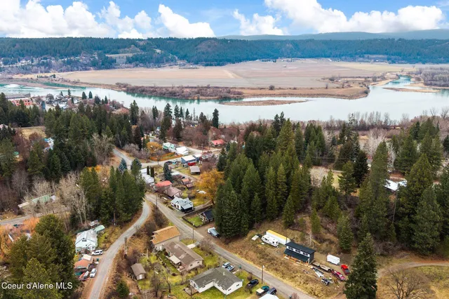 $360,000 | 6885 Hazel Street, Bonners Ferry, ID 83805