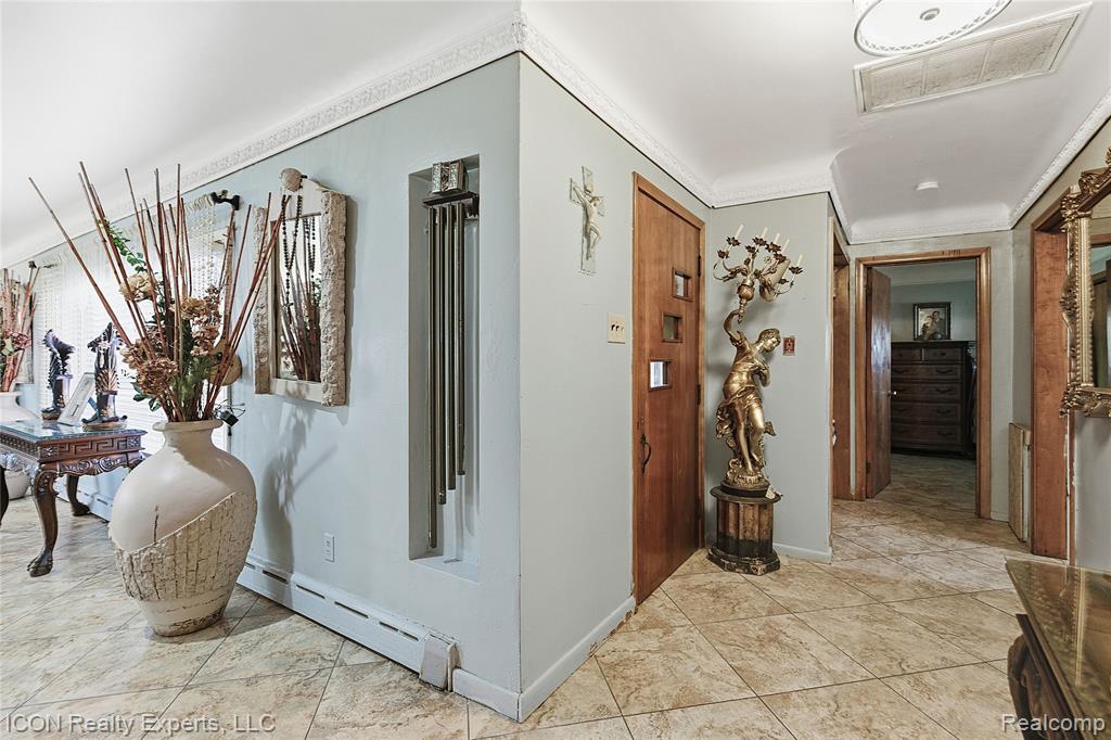 5072 15 Mile Road Sterling Heights, MI 48310 - Photo 17 of 48 Gallery Image 17