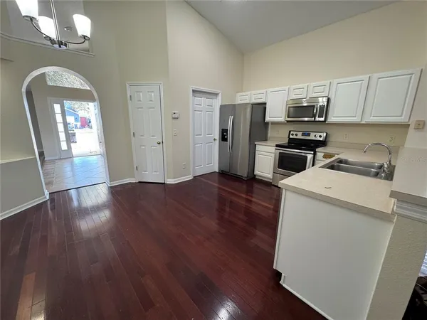 $2,100 | 4436 Middleburg Court, Orlando, FL 32818