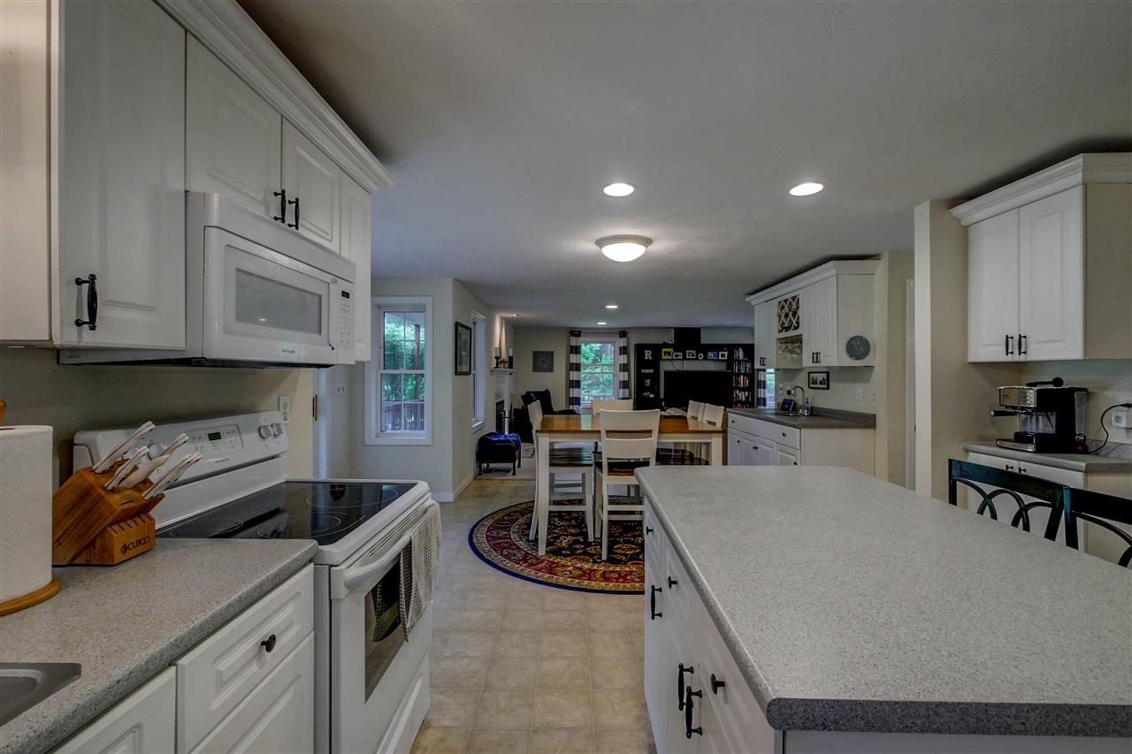 13 Benoit Avenue Pelham, NH 03076 - Photo 13 of 40 Gallery Image 13