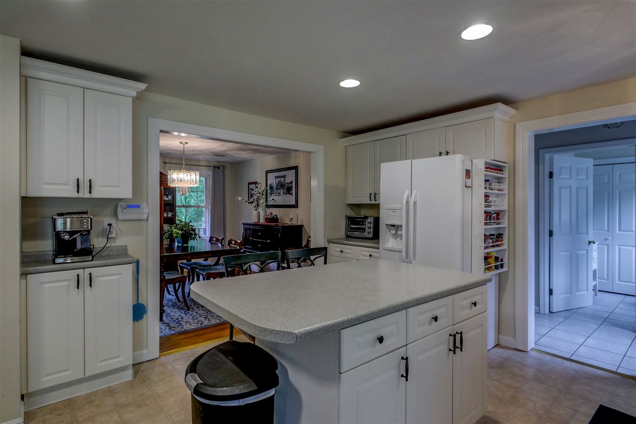 13 Benoit Avenue Pelham, NH 03076 - Photo 16 of 40 Gallery Image 16