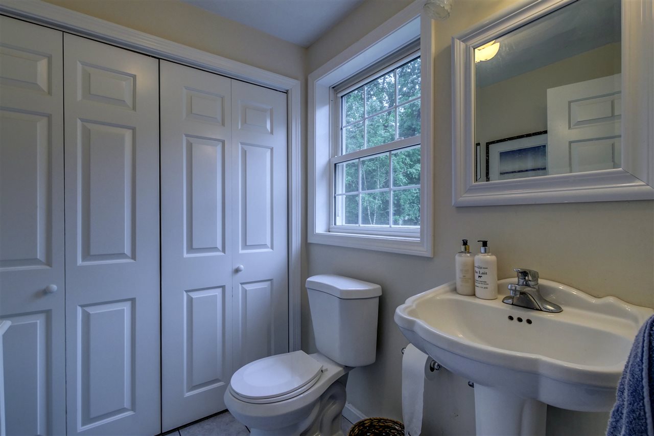 13 Benoit Avenue Pelham, NH 03076 - Photo 20 of 40 Gallery Image 20