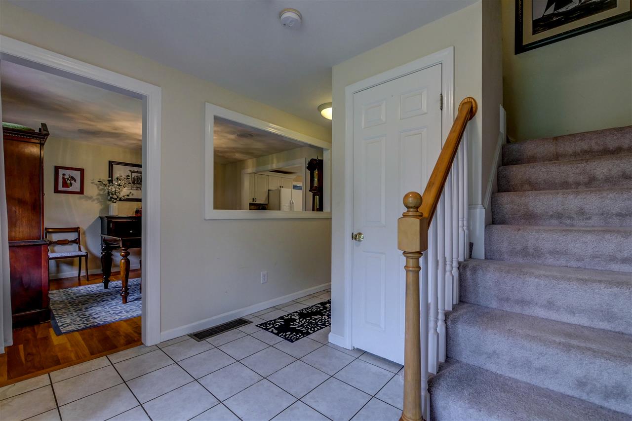 13 Benoit Avenue Pelham, NH 03076 - Photo 4 of 40 Gallery Image 4