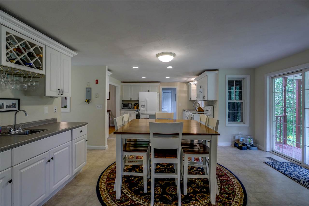 13 Benoit Avenue Pelham, NH 03076 - Photo 10 of 40 Gallery Image 10