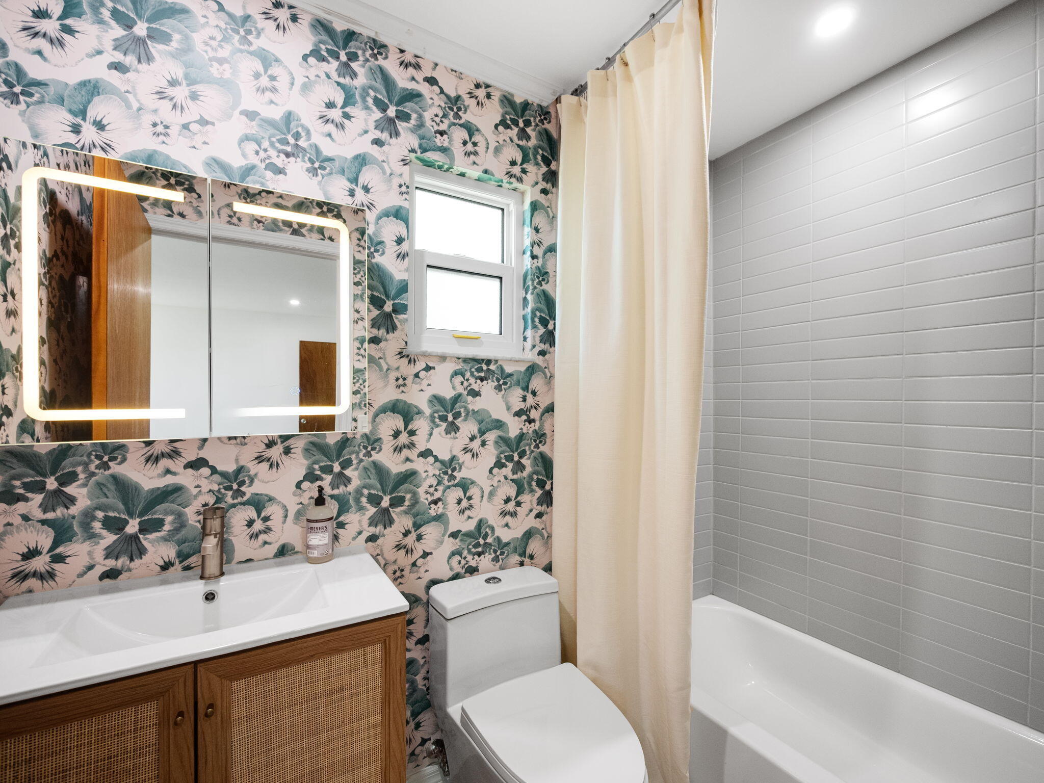 6100 Seagrape Drive Fort Pierce, FL 34982 - Photo 8 of 16 15-web-or-mls-005