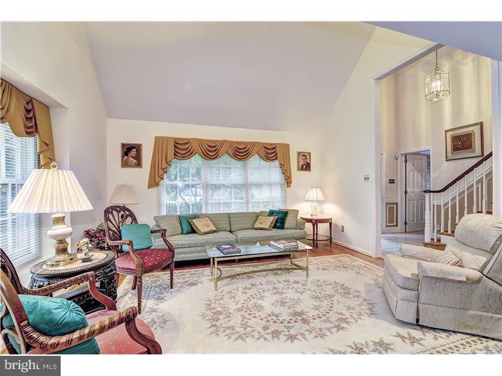 413 Waynesbrooke Road Berwyn, PA 19312 - Photo 4 of 25 Living Room