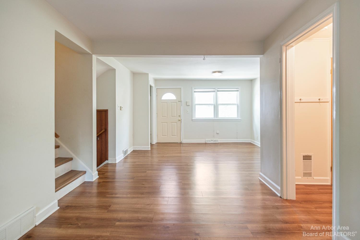 3267 Springbrook Street Ann Arbor, MI 48108 - Photo 4 of 33 Photo 4