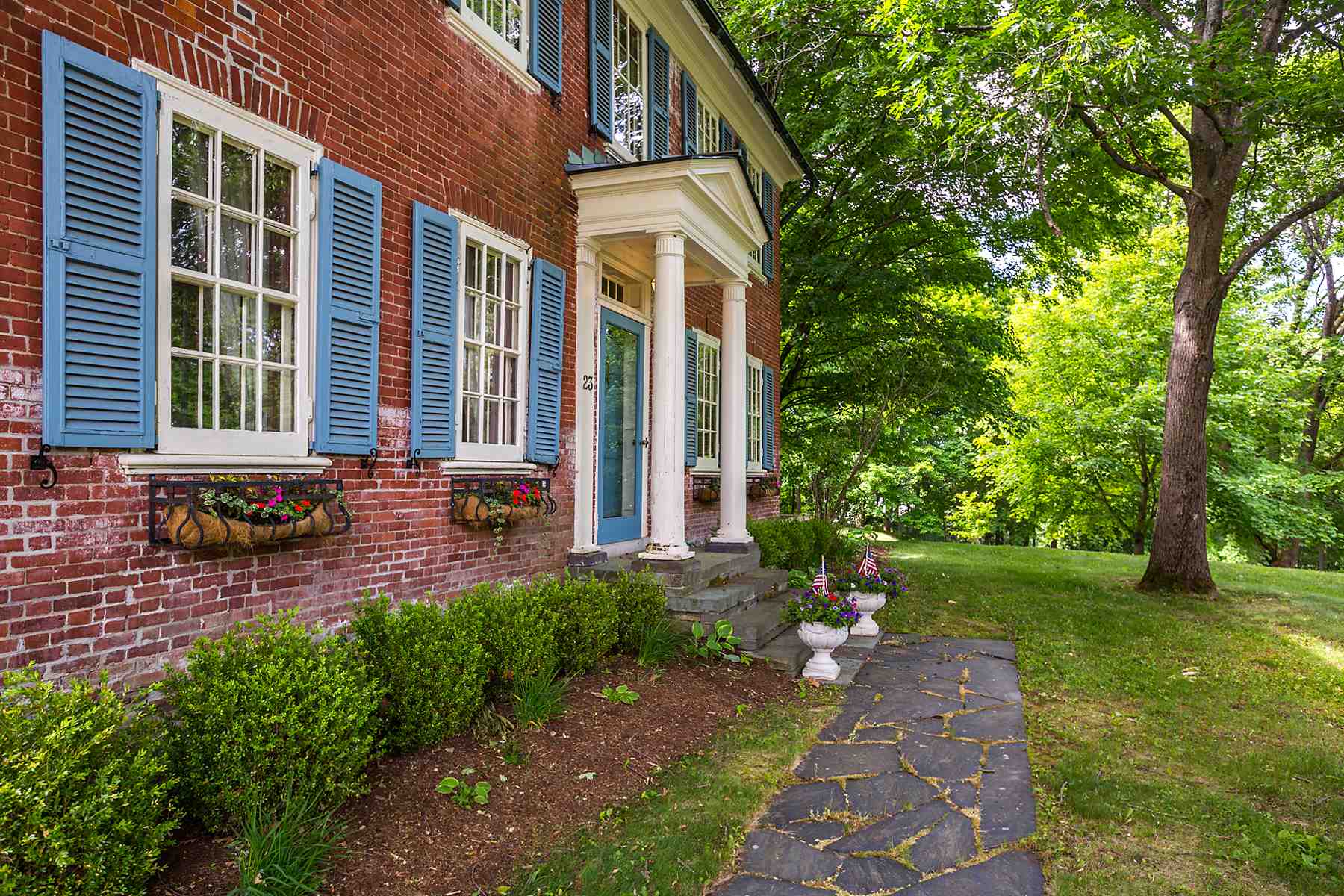 23 Highland Road Springfield, VT 05156 - Photo 4 of 40