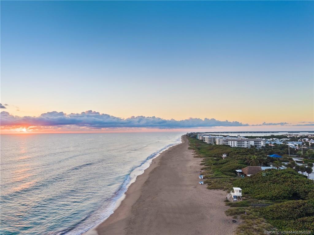 818 Southeast Riverside Drive Stuart, FL 34994 - Photo 11 of 12 Stuart Beaches