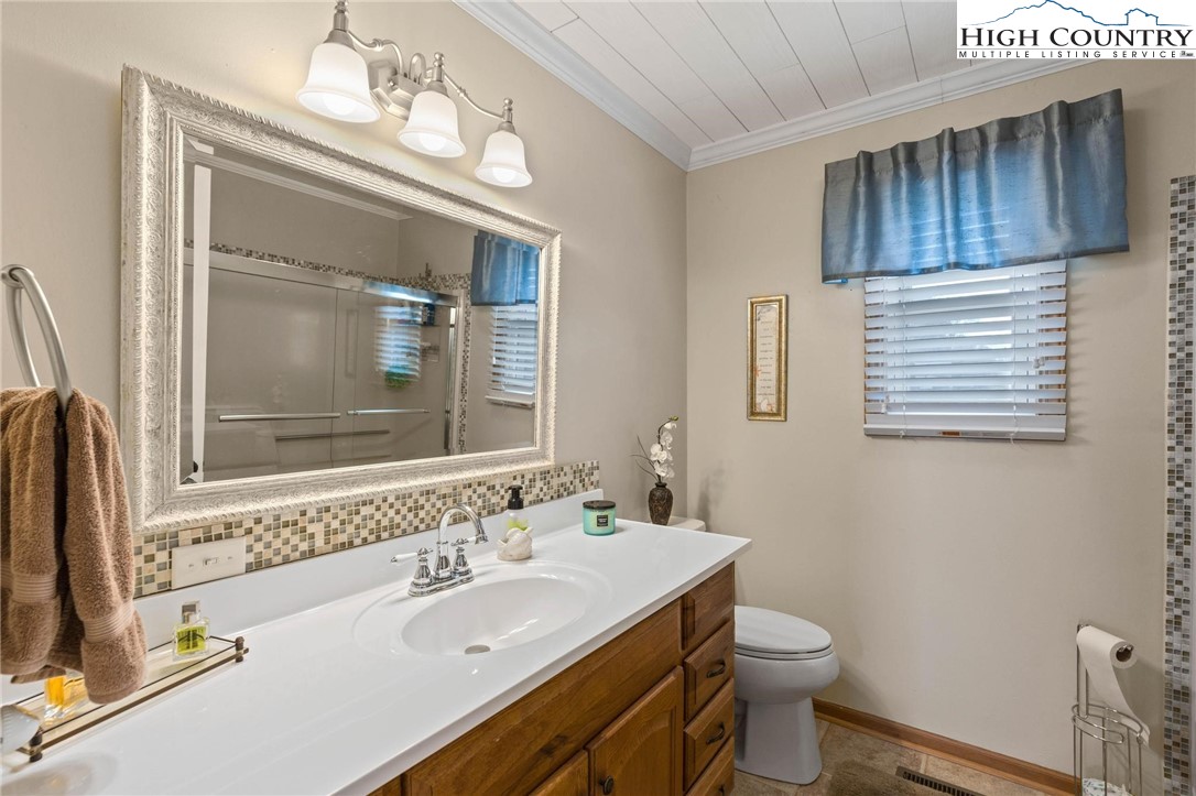 95 Ice Lane Ennice, NC 28623 - Photo 14 of 20 Gallery Image 14