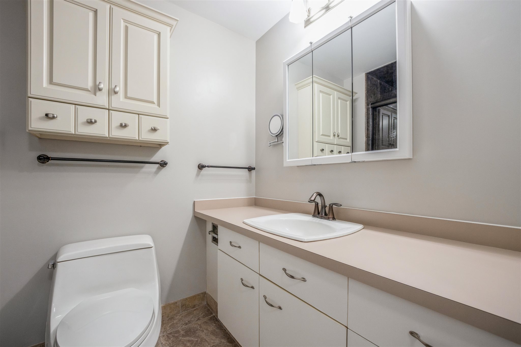 300 River Road, Unit 113 Manchester, NH 03104 - Photo 15 of 22 Gallery Image 15