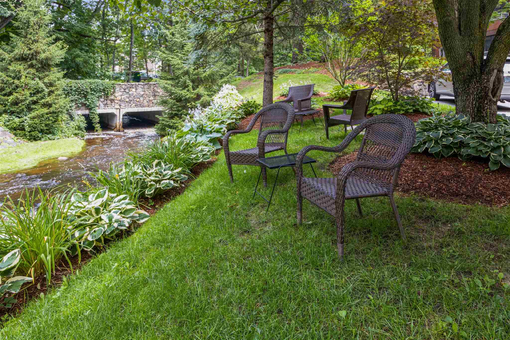 300 River Road, Unit 113 Manchester, NH 03104 - Photo 19 of 22 Gallery Image 19