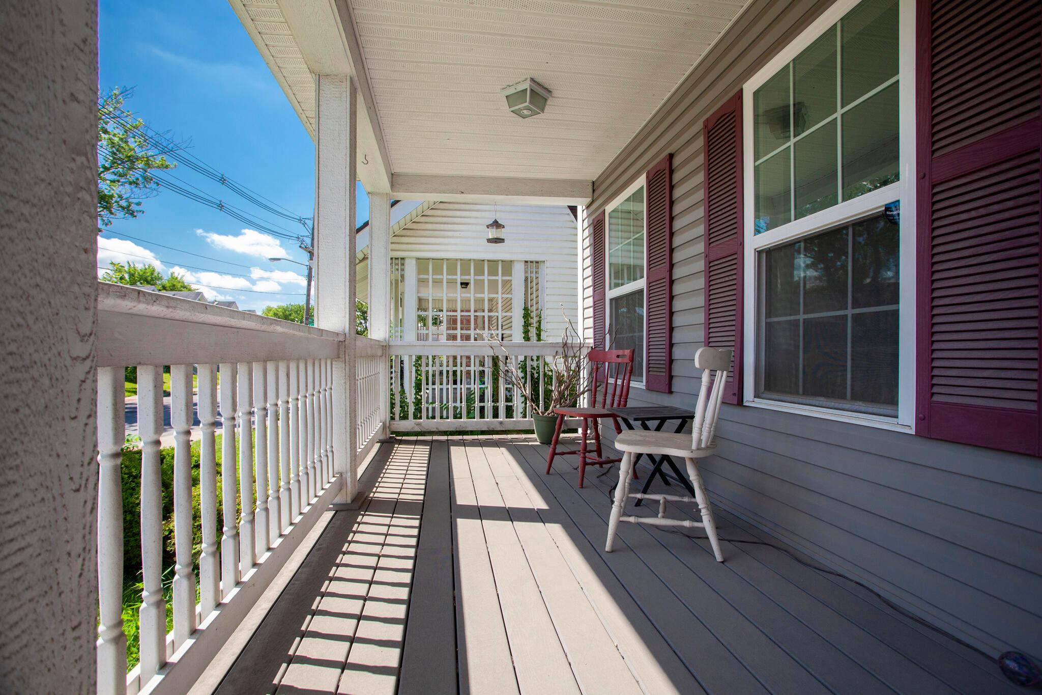 929 Lockbourne Road Columbus, OH 43206 - Photo 3 of 20 Time to relax on this composite porch