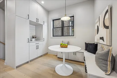 $1,250,000 | 2840 North Christiana Avenue, Chicago, IL 60618