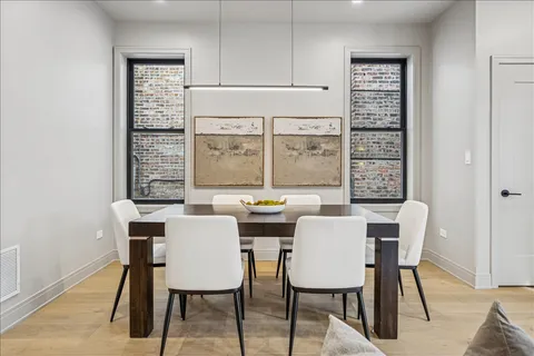 $1,250,000 | 2840 North Christiana Avenue, Chicago, IL 60618