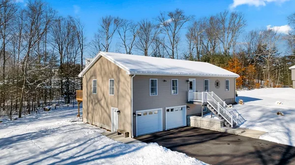 $475,000 | 103 Daniel Shays Highway, Belchertown, MA 01007
