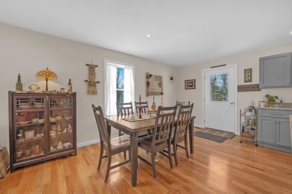 $475,000 | 103 Daniel Shays Highway, Belchertown, MA 01007