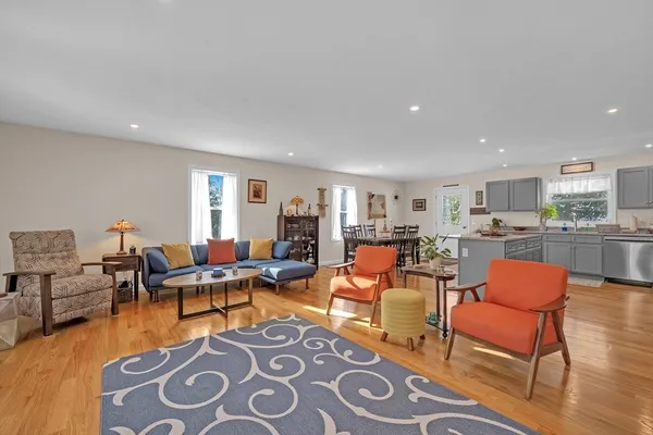 $475,000 | 103 Daniel Shays Highway, Belchertown, MA 01007