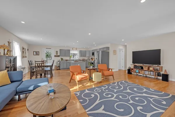 $475,000 | 103 Daniel Shays Highway, Belchertown, MA 01007